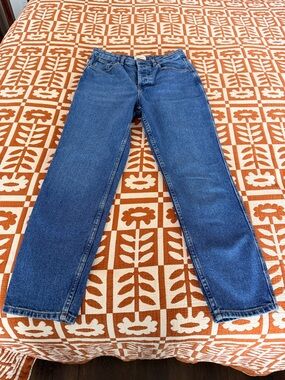 Sezane Brut Sexy Straight-Leg Jeans in Blue Denim